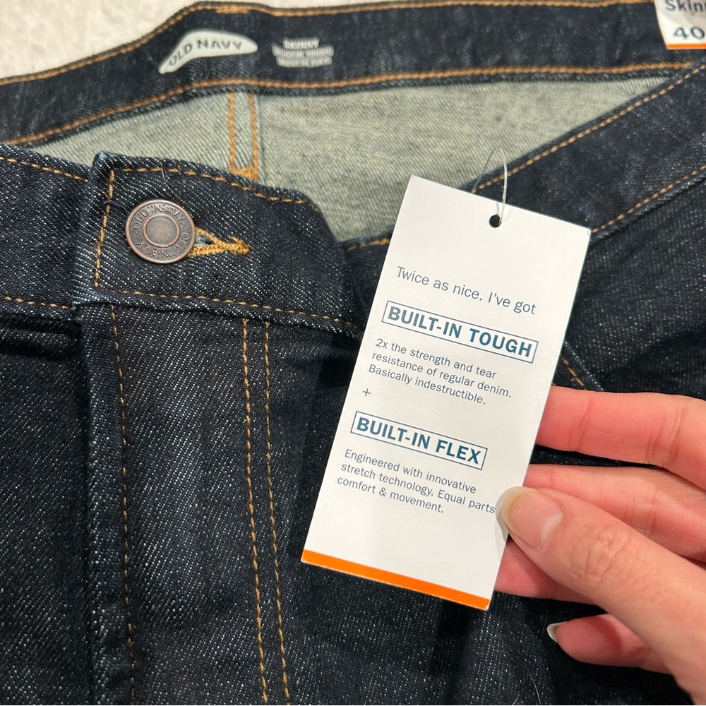 NWT Old Navy Dark-wash Skinny Built-In Tough Built-In Flex Jeans 40x32 - Picture 4 of 6